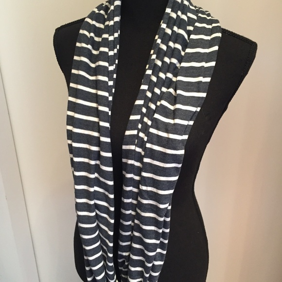 Vince Striped Infinity Scarf - Picture 4 of 5